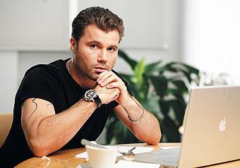 Олег Рой: «Процентов сорок в каждом моем романе написано про меня»