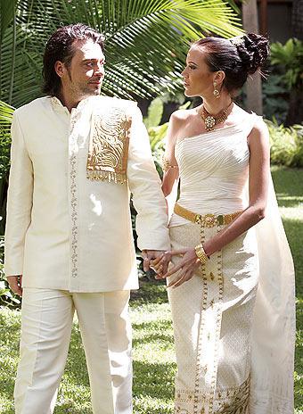 Замужем за мафией