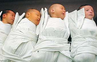 Акушер-гинеколог, Елена Калинина: “Карьеру можно сделать и после сорока, а вот с ребенком так может и не получиться”.