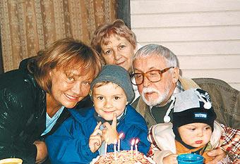 Она была в Париже