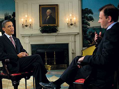 Сергей Брилев свободно общается на английском, чем очень расположил к себе американского президента.