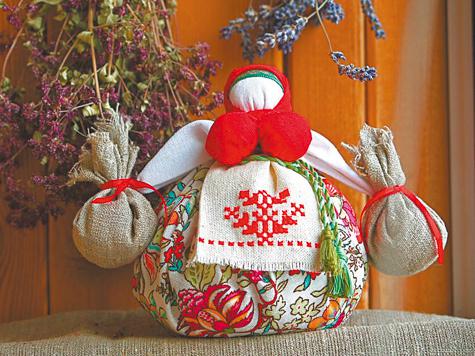 Каждому Ванюшке — по кукле-зернушке 