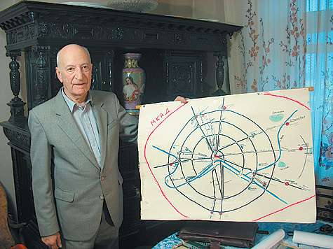 Алексей Самсонов для своих рассказов о Москве приготовил даже историческую схему города.