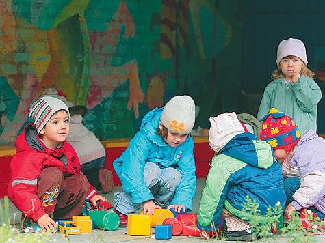 Детский сад стоит, но в нем — никого