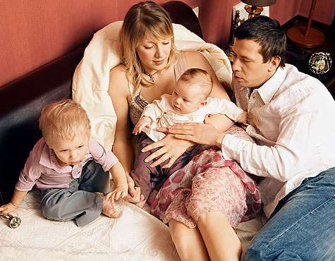 «Ане приходится тяжело, ведь она рожает одного за другим. Но, как говорится, отдохнем потом». Фото: Геннадий Авраменко, Геннадий Усоев, Татьяна Пеца/для журнала «ОК!», Игорь Скобелев/для журнала «ОК!», РИА «Новости», архив «мМК», personastars, photoxpr