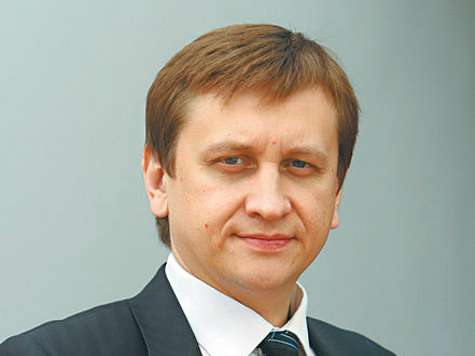 Максим Костенко.