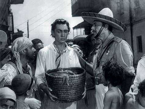 Когда фильм вышел на экраны, Владимиру Кореневу исполнился всего 21 год, и он учился на последнем курсе ГИТИСа. Актер сразу стал суперзвездой, ему приходили сотни писем, и хранил их Владимир в коробке из-под холодильника на лестничной клетке. Фото: Совэкс