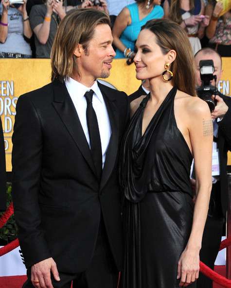 Брэд Питт и Анджелина Джоли на красной дорожке Screen Actors Guild Awards. Фото: Fotodom.ru