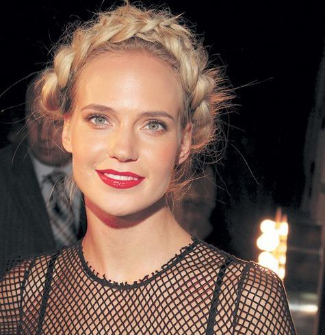 Муж подарил Глюкозе ночной клуб