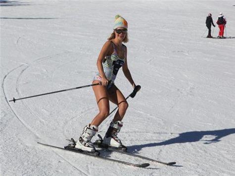 Глюкоза устроила фотосессию в купальнике