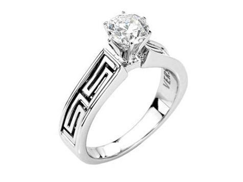 Versace создал линию обручальных колец