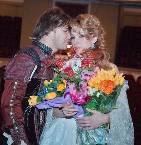 У Анастасии Макеевой служебный роман?