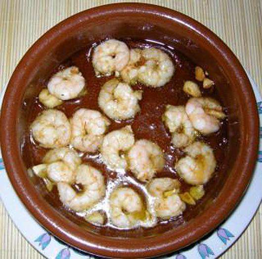 Жаренные креветки по-испански.