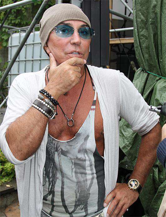 Валерий Леонтьев.