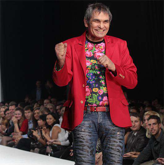 Бари Алибасов.