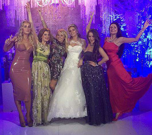 Мария Кириленко с подружками невесты. «Вы у меня самые лучшие!!!» - подписала снимок теннисистка. Фото: Instagram.com.