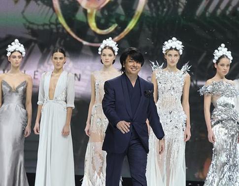 Валентин Юдашкин показал русскую зиму