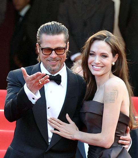 Питт купил Джоли свадебный подарок