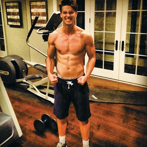 Патрик Шварценеггер пошел по стопам отца