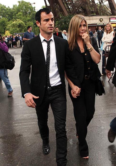 Дженнифер Энистон обручена?