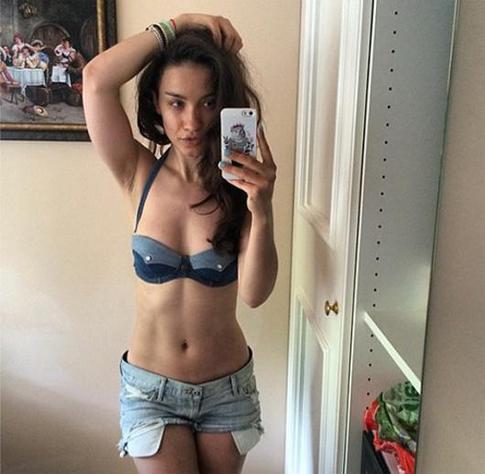 Вика Дайнеко недовольна своей фигурой