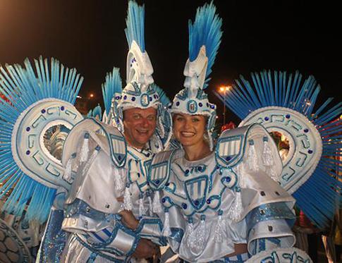 «Миссис Россия» покорила карнавал в Рио