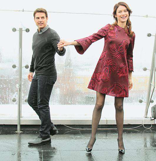 Том Круз и Ольга Куриленко.