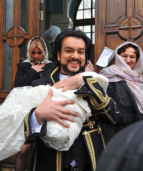 Филипп Киркоров борется за материнский капитал