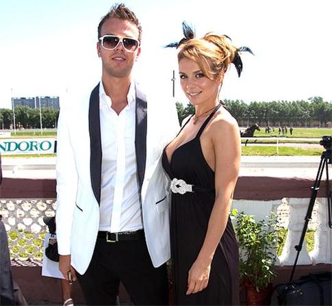 Анна Седокова разводится с мужем