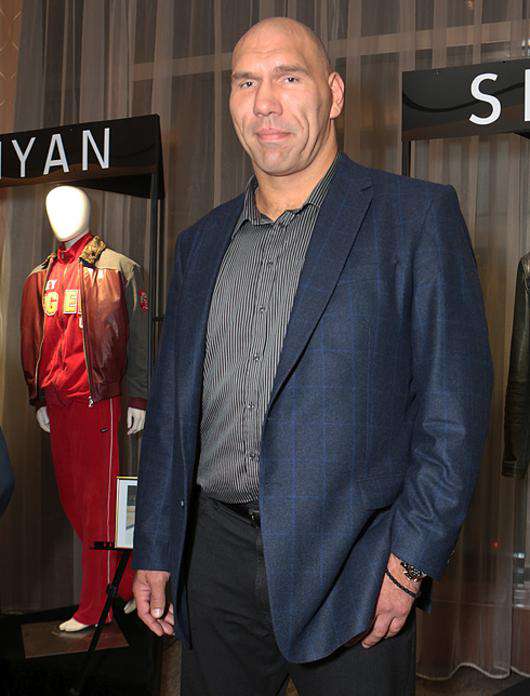 Николай Валуев.