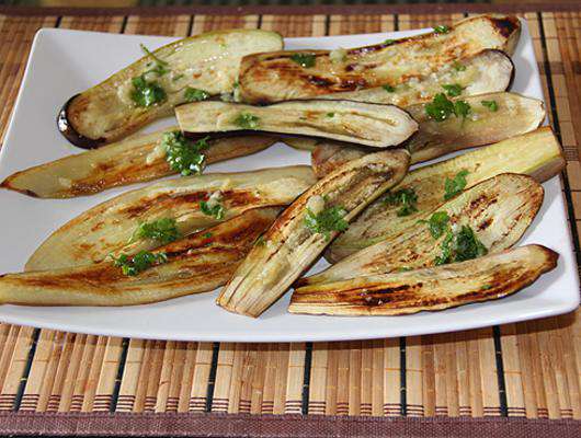 Готовим жареные баклажаны. Фото автора.