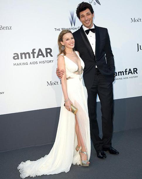 Кайли Миноуг и Андрес Веленкосо расстались