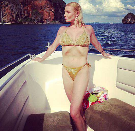 Кое-кому из поклонников не понравилась фигура Волочковой. Их всех Настя просто заблокировала на своей страничке в соцсети. Фото: Instagram.com.