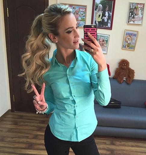 Бузова рассказала, чем занимается по ночам