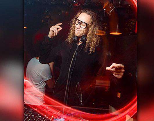 Сергей Глушко стал диджеем. Фото: Instagram.com/natellanatella.