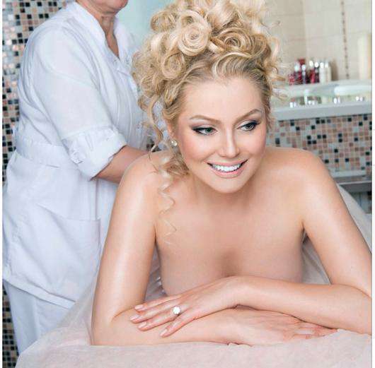 Лена Ленина считает, что лучший способ похудеть – это делать массаж. Фото: социальные сети