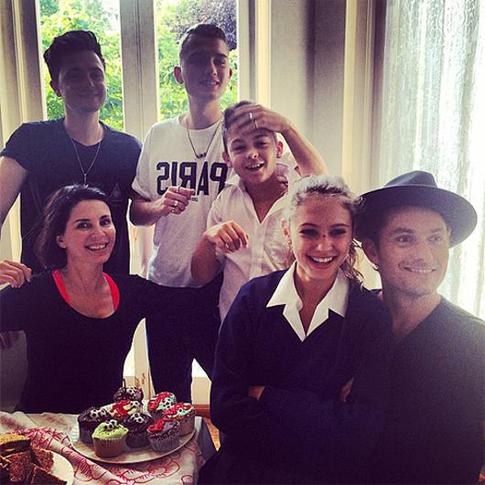 Джуд Ло сошелся с бывшей женой