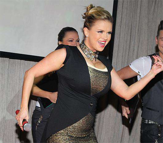 Анна Семенович.