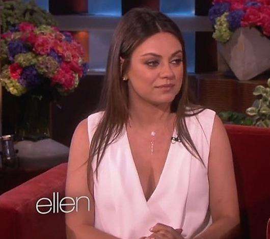 Мила Кунис. Фото: www.ellentv.com.