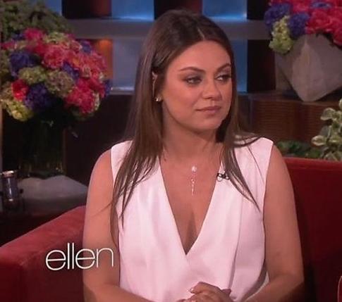 Мила Кунис рассказала о беременности