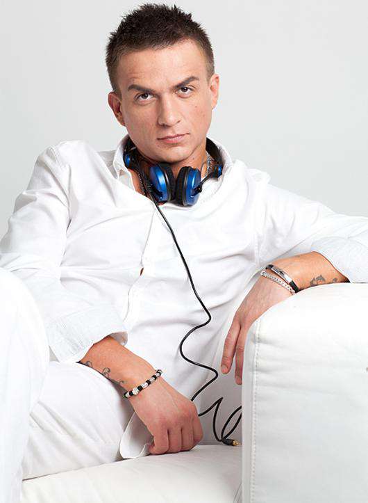 Влад Топалов.