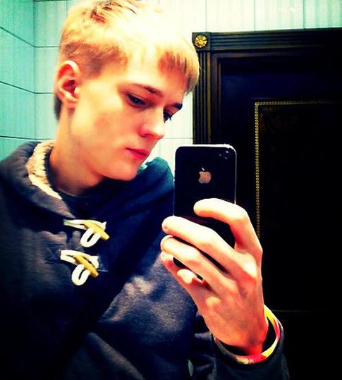 Стало известно, где живет сын Зверева