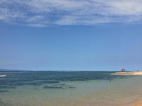 Записки тайской мамочки: «Купаться в море на Бали — штука нереальная»