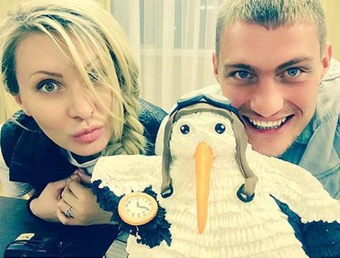 Звезда «Дома−2» родила первенца