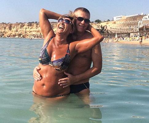 Лариса Копенкина публикует интимные фото