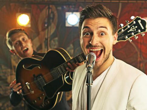 Солисты группы «Маяковский» не поделили девушку