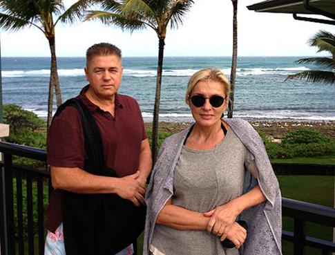 Лайма Вайкуле учит гавайский язык