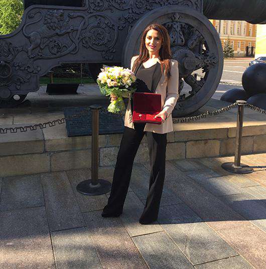 Жасмин теперь является заслуженной артисткой России. Фото: материалы пресс-служб.