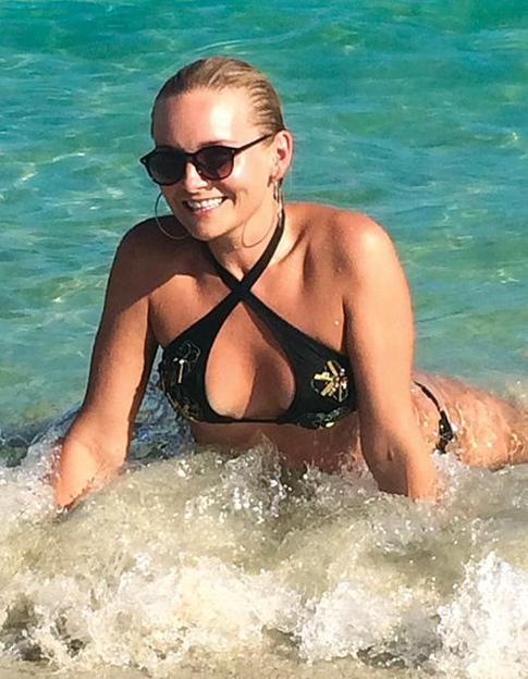 Где звезды провели лето?