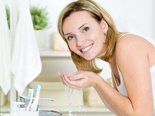 Умывайтесь правильно! Фото: Lori.ru.